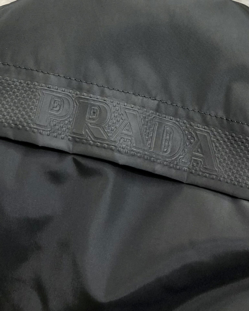 Pra*a outwear
